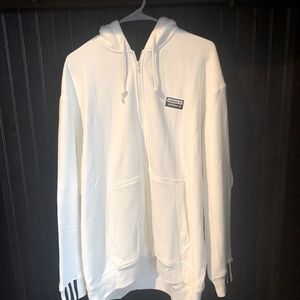 Addis’s creme sweatshirt:jacket